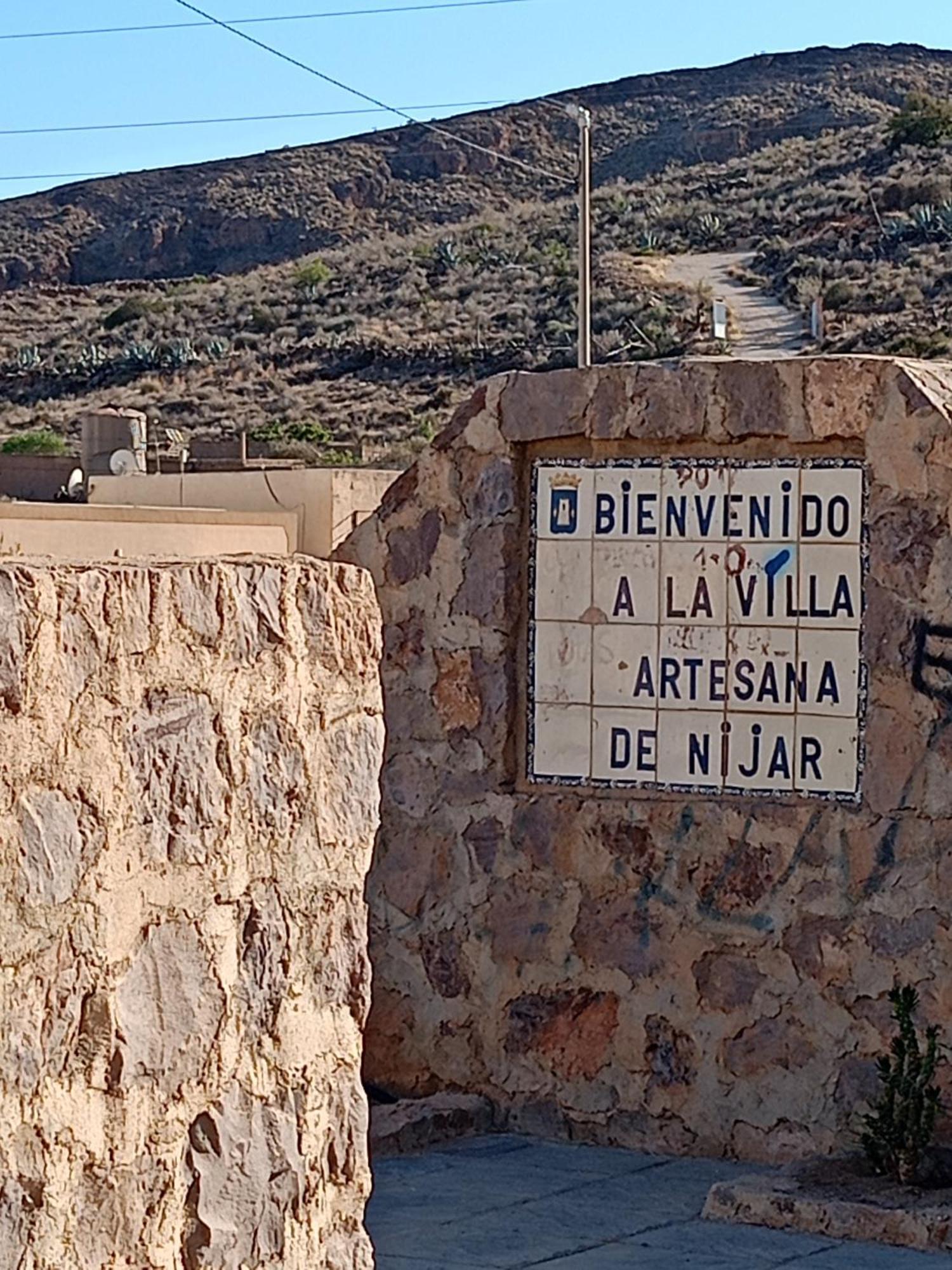 Encantadora Casa-Cueva En Pleno Barrio Alfarero De 尼哈尔 外观 照片