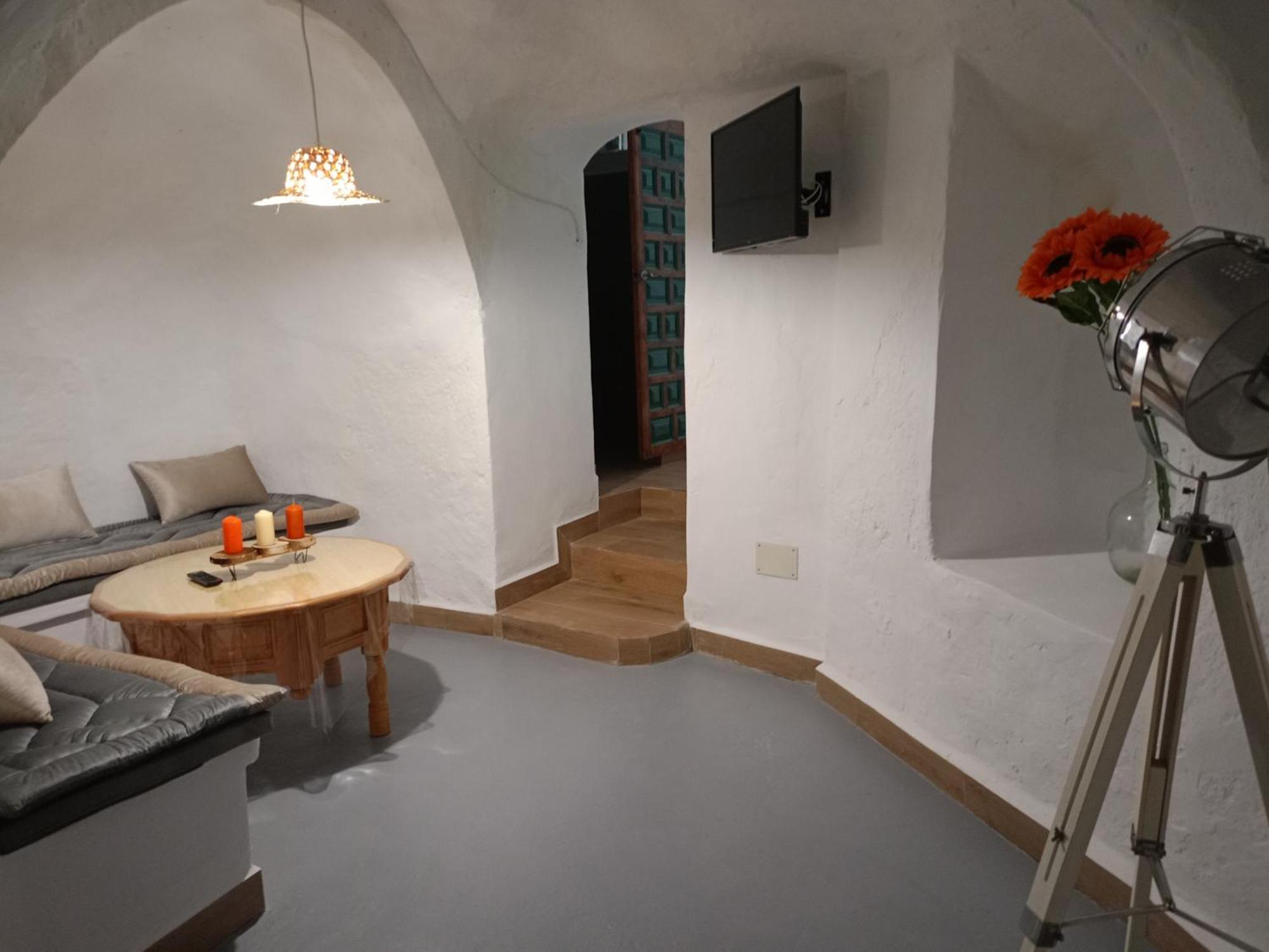Encantadora Casa-Cueva En Pleno Barrio Alfarero De 尼哈尔 外观 照片
